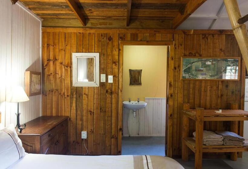 غرفة عائلية مطلّة علي الجبل, White Bridge Farm Accommodation