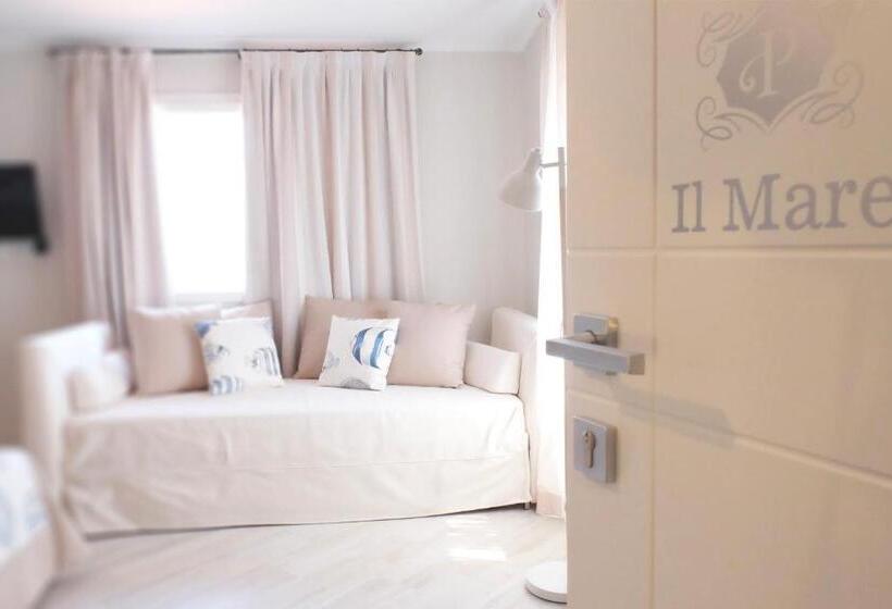 חדר סטנדרט לשלושה, Dal Patriarca