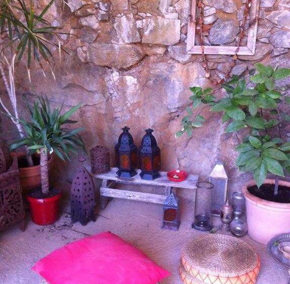 Номер Стандарт Вид на Горы, Chez Caro