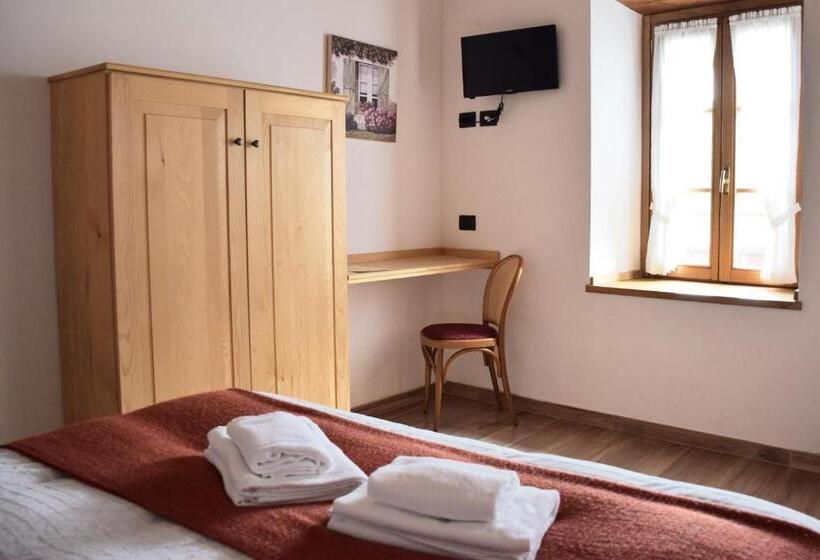 غرفة ديلوكس مطلة على الجبل, La Tana Del Tasso Rooms&breakfast