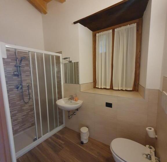 غرفة قياسية مزوَّدة بشُرفة, La Tana Del Tasso Rooms&breakfast