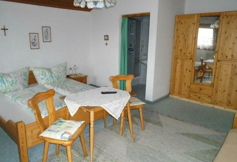 침실 2개 아파트, Altböckhof