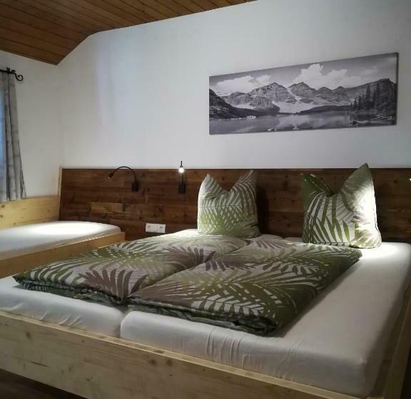 침실 2개 아파트, Altböckhof