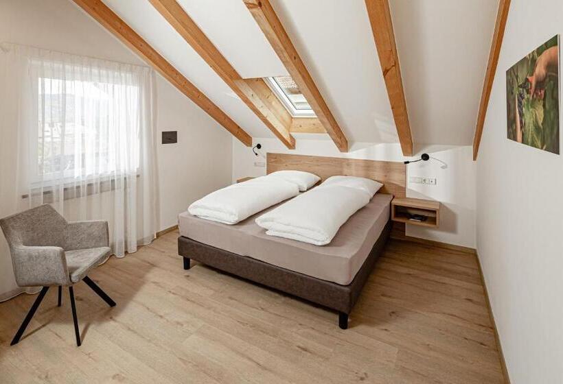 Апартаменты 1 Спальня с Балконом, Prälatenhof Wine & Apartments