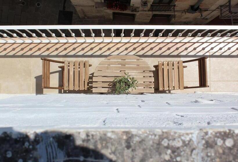 חדר דלוקס עם מרפסת, Barbacana46 Guest House