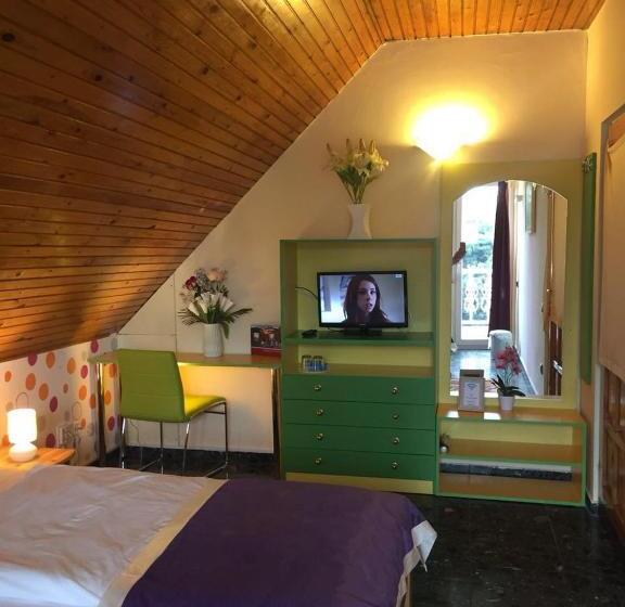 חדר סטנדרט עם מרפסת, Home Of Danube