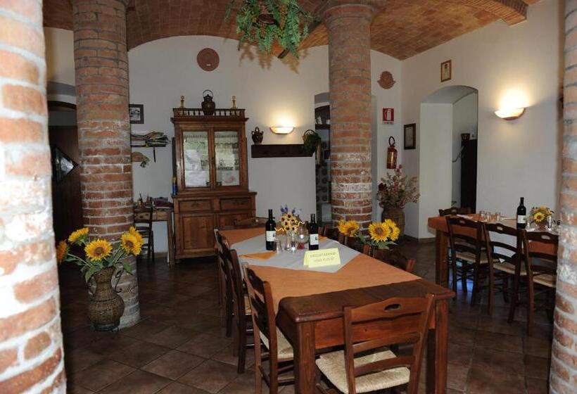 패밀리 룸 가든 전망, La Fraschetta