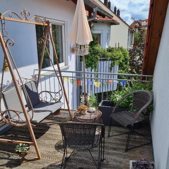 חדר סטנדרט נוף לגינה, Karuna Haus