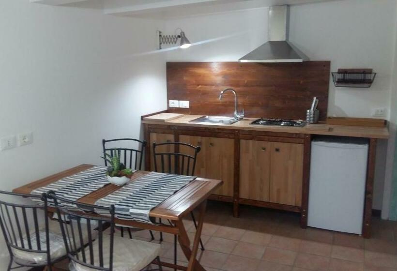 스탠다드 스튜디오 정원 전망, B&b Borgo Del Priolo   Petfriendly