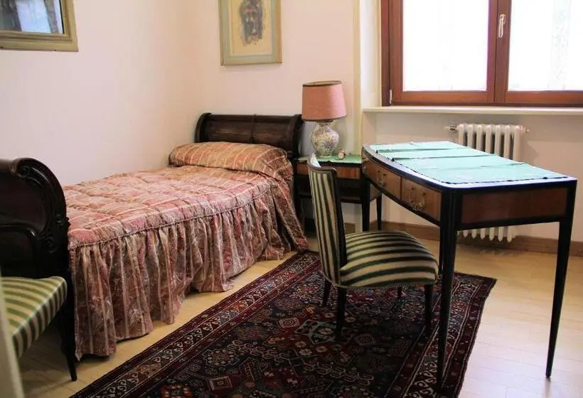 اتاق استاندارد یک نفره, Villa Adele