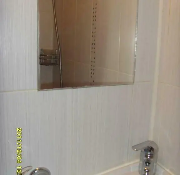 スタンダード４人部屋, Guest House Vodolei