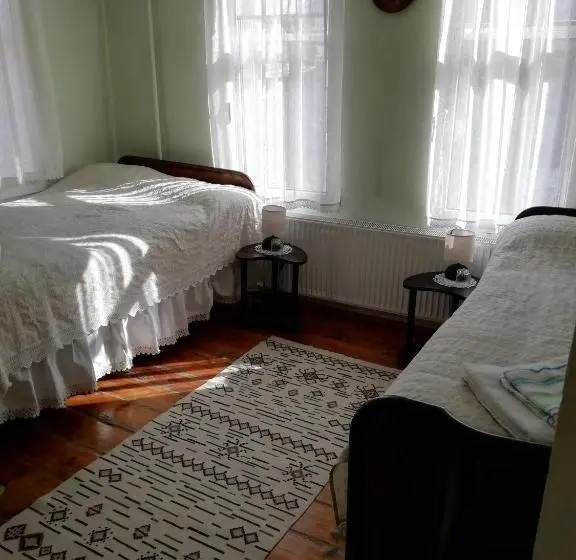 浴室共有スタンダード４人用ルーム, Guest House Vodolei