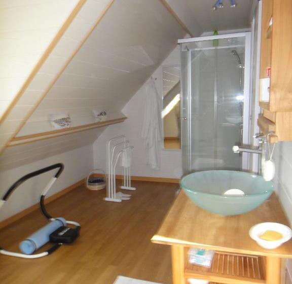 Suite, Le Tambourinet