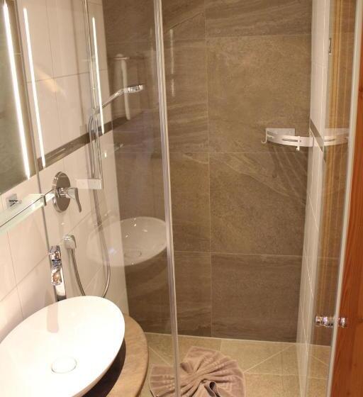 غرفة قياسية مزوَّدة بشُرفة, Pension Gerstenbrand