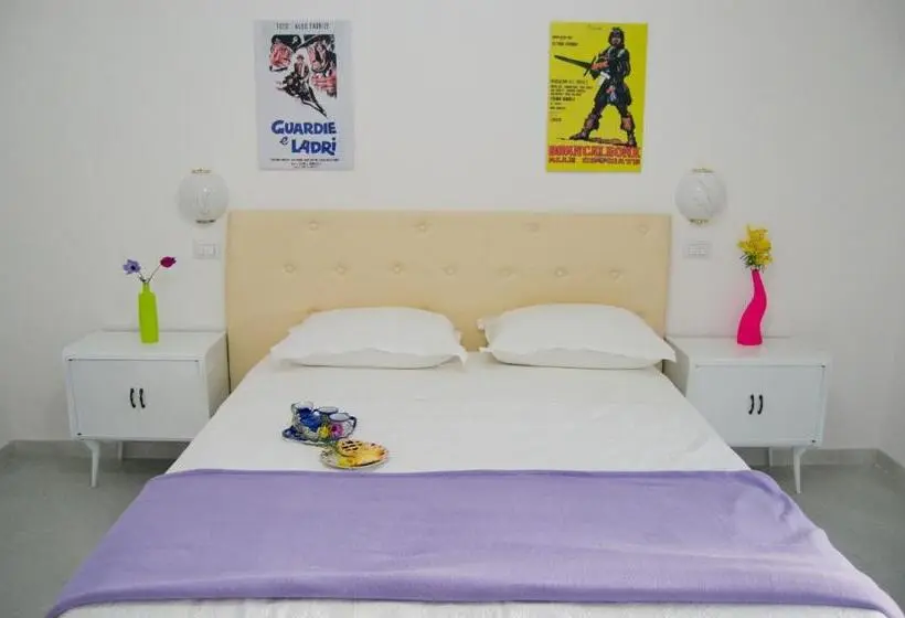 ファミリールーム, La Piccola Casa Del Cinema