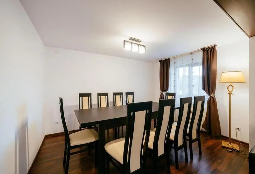 １ベッドルームハウス, Serban Cottage