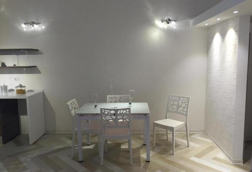 جناح ديلوكس, B&b Marco Polo 16