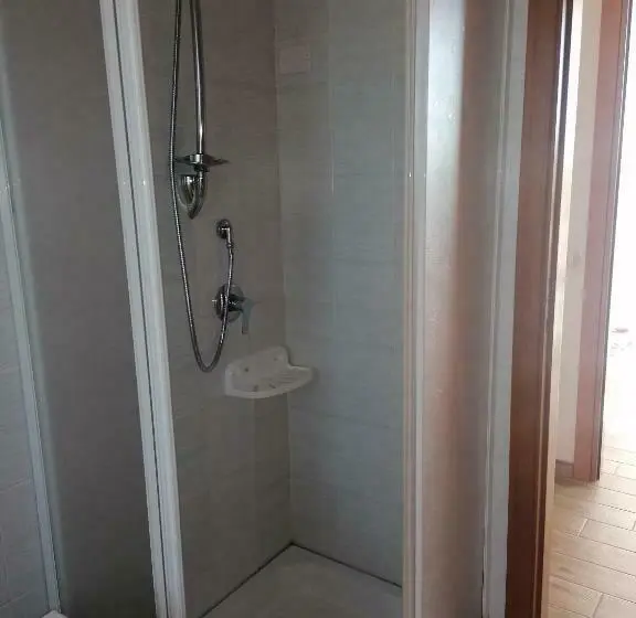 اتاق استاندارد با چشم‌انداز باغ, B&b Cilento Paestum