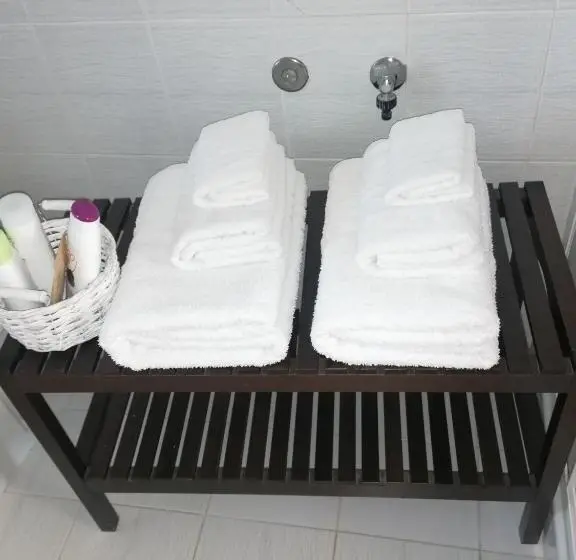 اتاق استاندارد با چشم‌انداز باغ, B&b Cilento Paestum