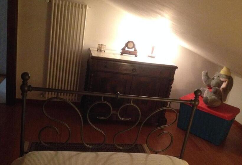 اتاق استاندارد یک تخته با سرویس بهداشتی مشترک, La Spiga