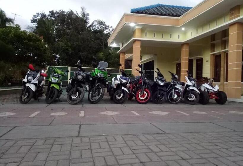 Enrumsvilla, Ahlen Pangandaran