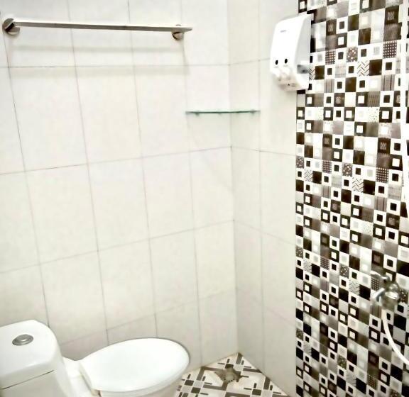 Enrumsvilla, Ahlen Pangandaran