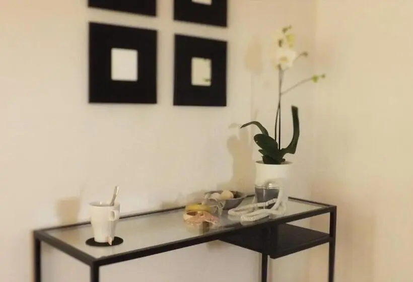 スタンダードルーム, Domus Tua