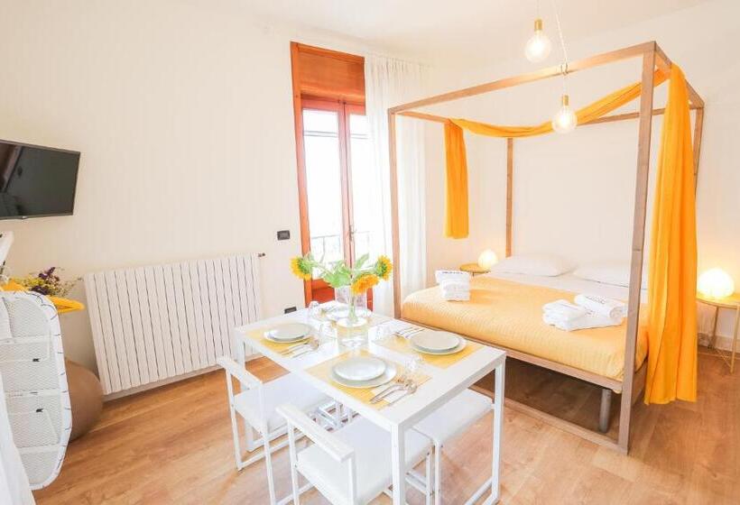 발코니가 있는 4인용 스탠다드 룸, Le Stanze Di Brando E Nico