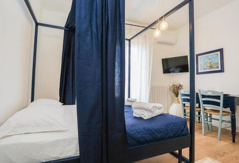 스탠다드 트리플 발코니 룸, Le Stanze Di Brando E Nico