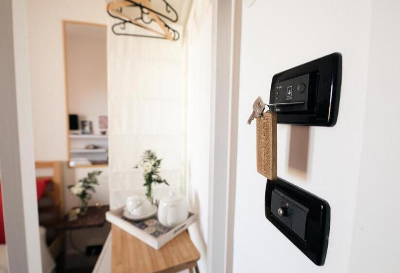 스탠다드 룸, Le Stanze Di Brando E Nico