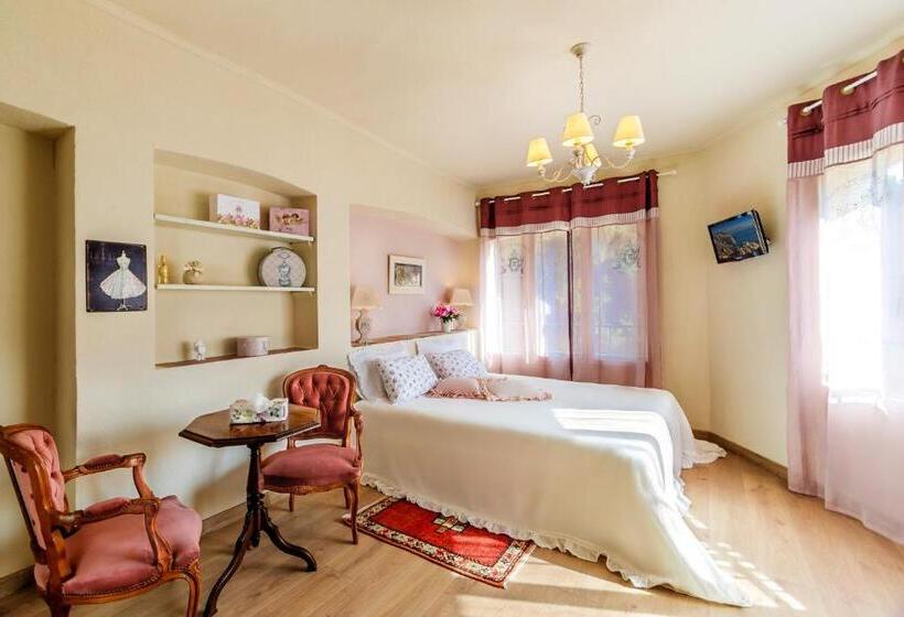 Номер Стандарт, Mas Du Cimaï