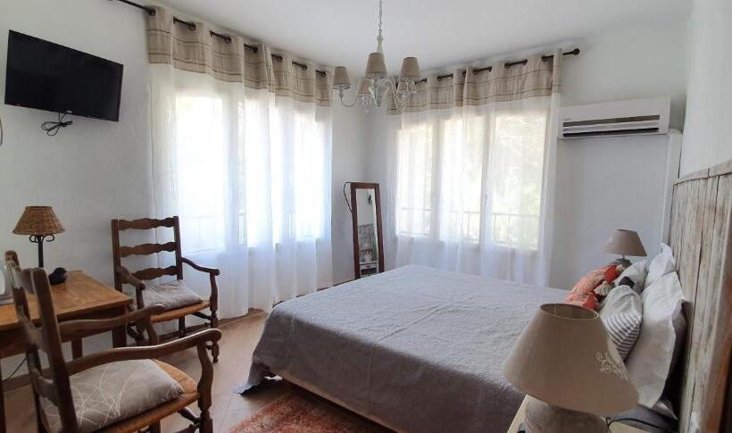 חדר סטנדרט, Mas Du Cimaï