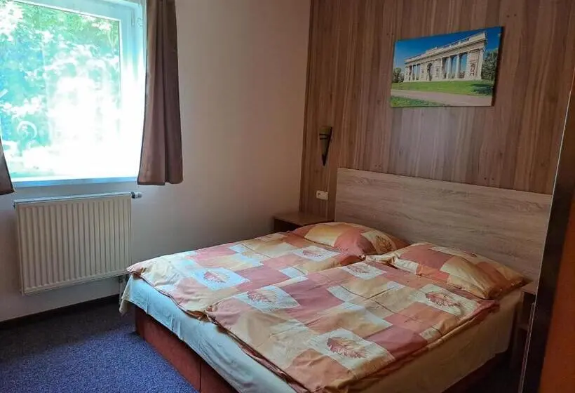 اتاق استاندارد سه نفره, Penzion Moravská Oáza