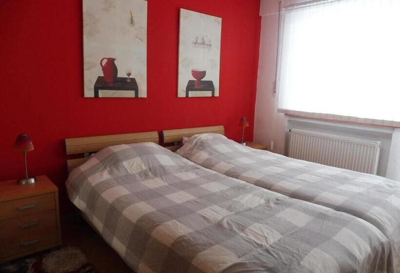 四人标准间, Villa Althaus