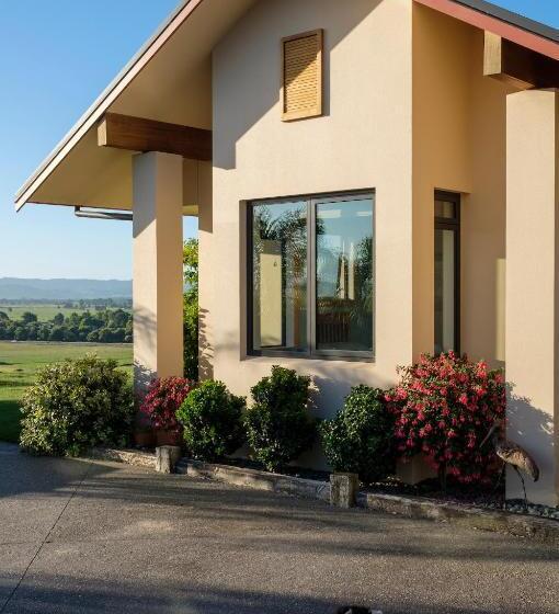 סוויטה נוף להרים, Secret Lake Farmstay