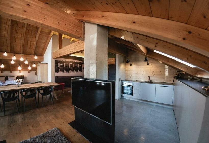 침실 1개 전망 아파트, Der Löwe