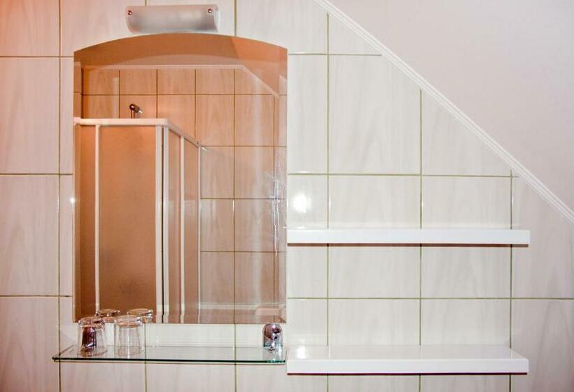 اتاق کلاسیک سه تخته, Farm Stay Bukovje