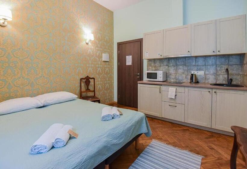 اتاق استاندارد, Kubu Namai