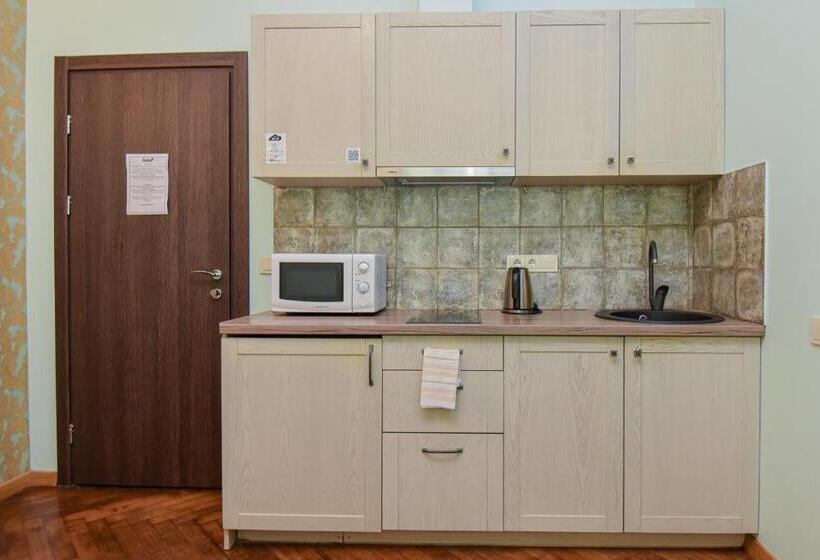 اتاق استاندارد, Kubu Namai