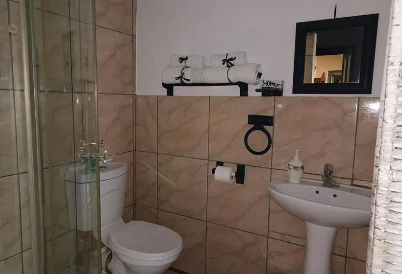 スタンダードルーム, Villa Luca Guesthouse & Chalets