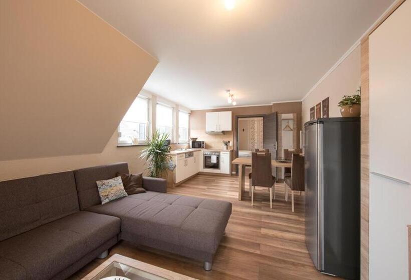 Студия Стандарт, Gästehaus Eifelzauber