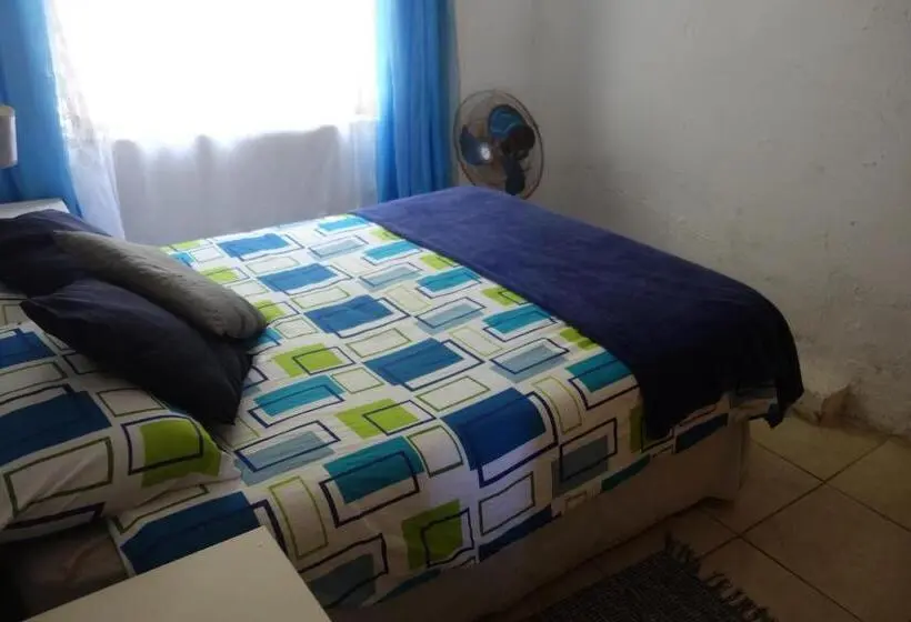 オーシャンビューのスタンダードバンガロー, Eagles Nest Hostel Plus Self Catering Private Units