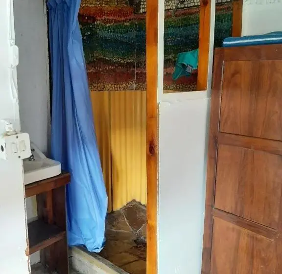 オーシャンビュースタンダードルーム, Eagles Nest Hostel Plus Self Catering Private Units