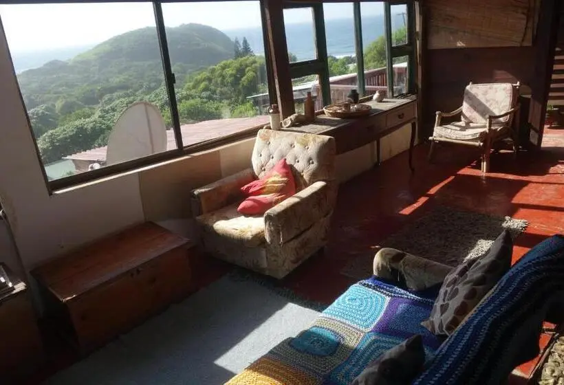 スタンダードルーム, Eagles Nest Hostel Plus Self Catering Private Units