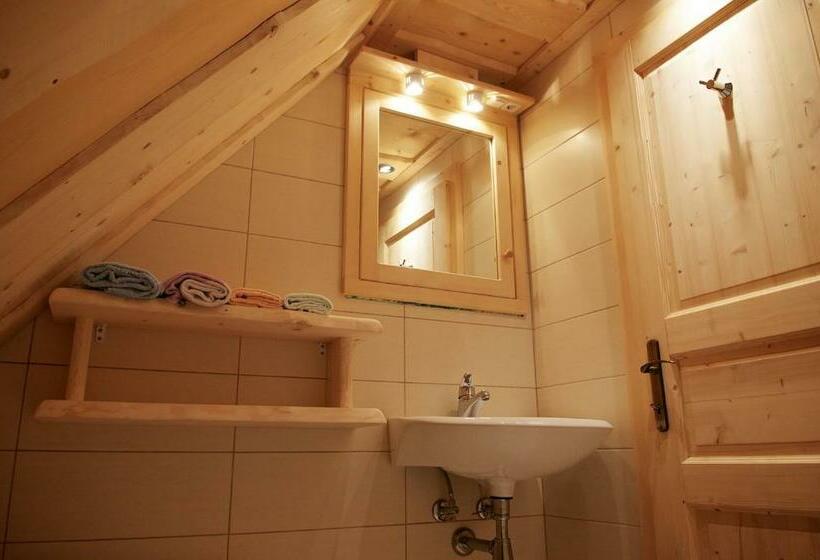 اتاق خانوادگی با چشم‌انداز کوه, Guesthouse Planinski Dom Majerhold