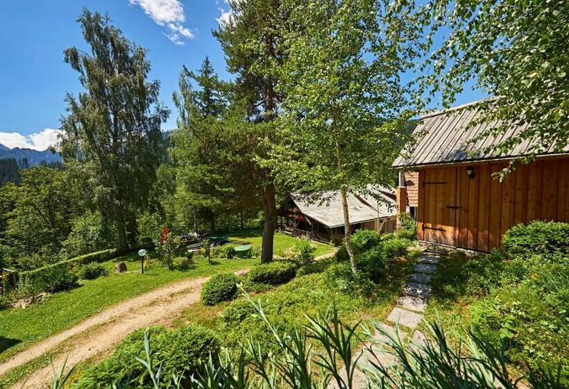 بانگلوی استاندارد, Guesthouse Planinski Dom Majerhold