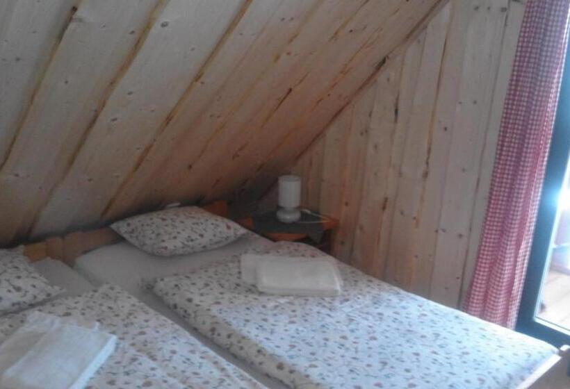 اتاق خانوادگی, Guesthouse Planinski Dom Majerhold