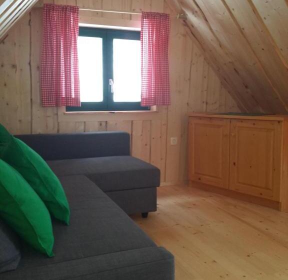 اتاق خانوادگی, Guesthouse Planinski Dom Majerhold