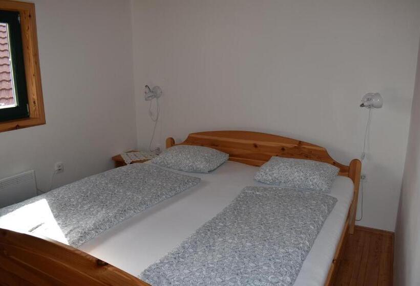 اتاق خانوادگی, Guesthouse Planinski Dom Majerhold