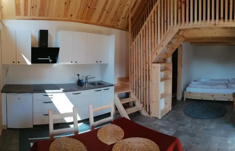 آپارتمان 1 خوابه, Guesthouse Planinski Dom Majerhold